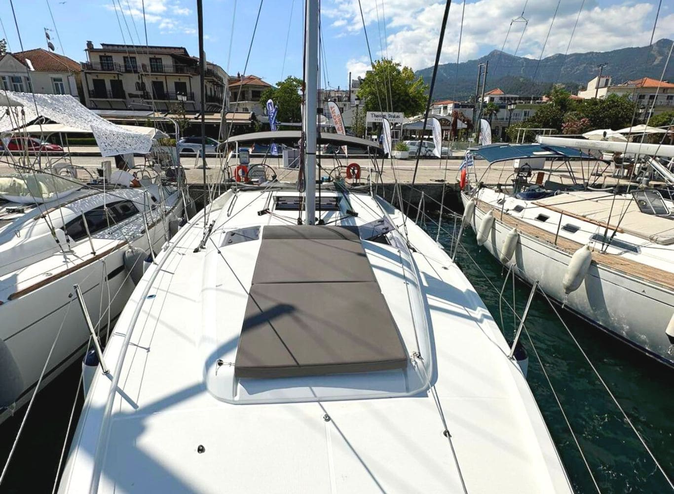 Sun Odyssey 440 — photo 9