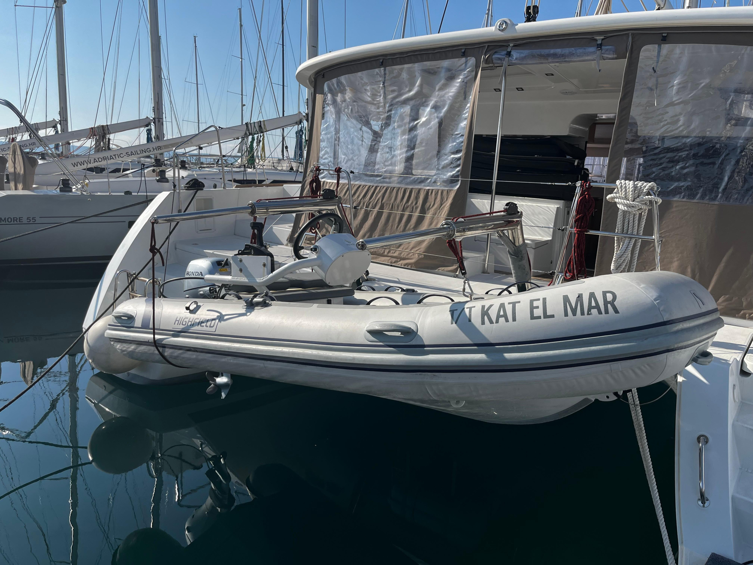Lagoon 450 Fly — photo 19