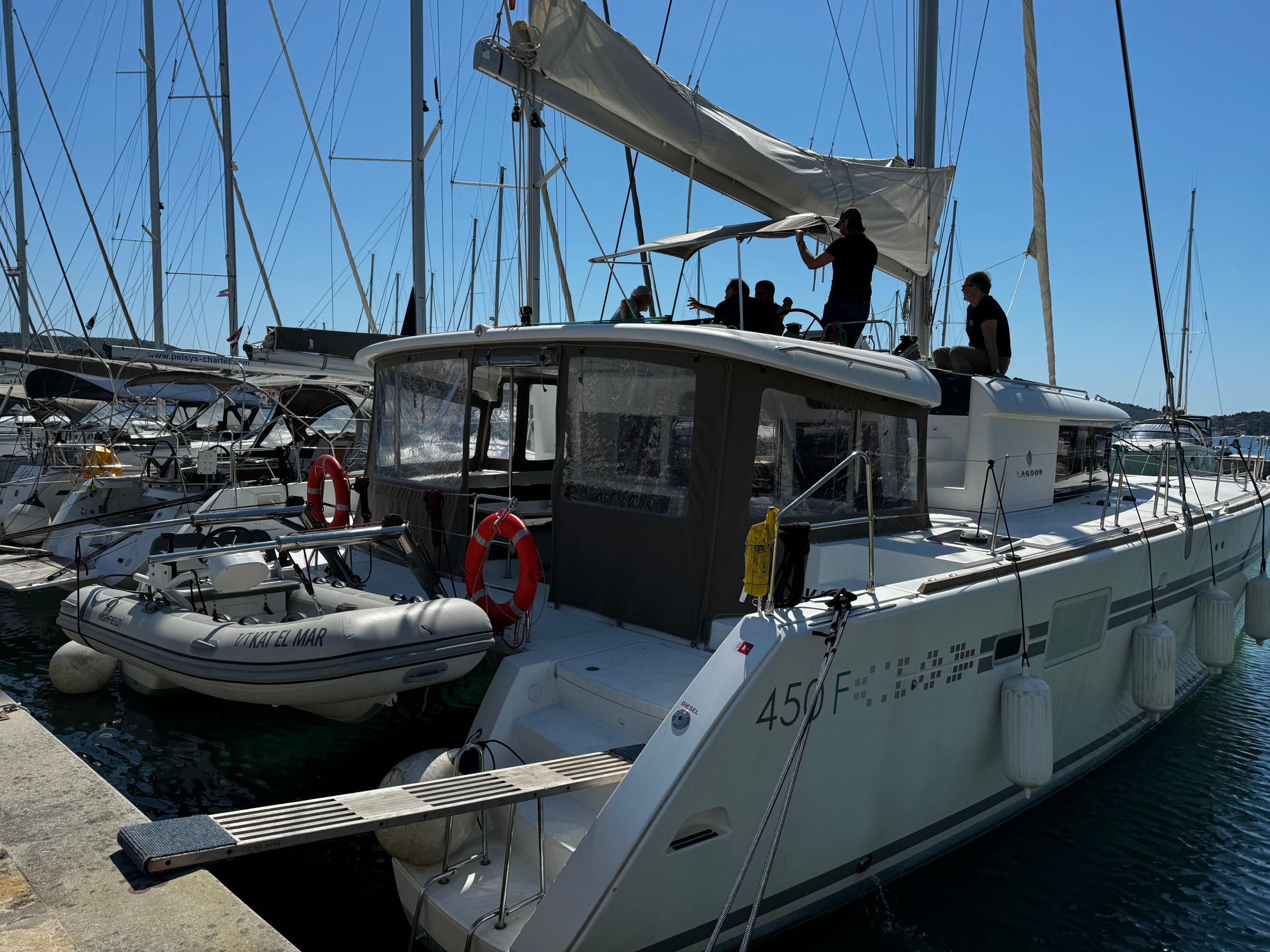 Lagoon 450 Fly — photo 21