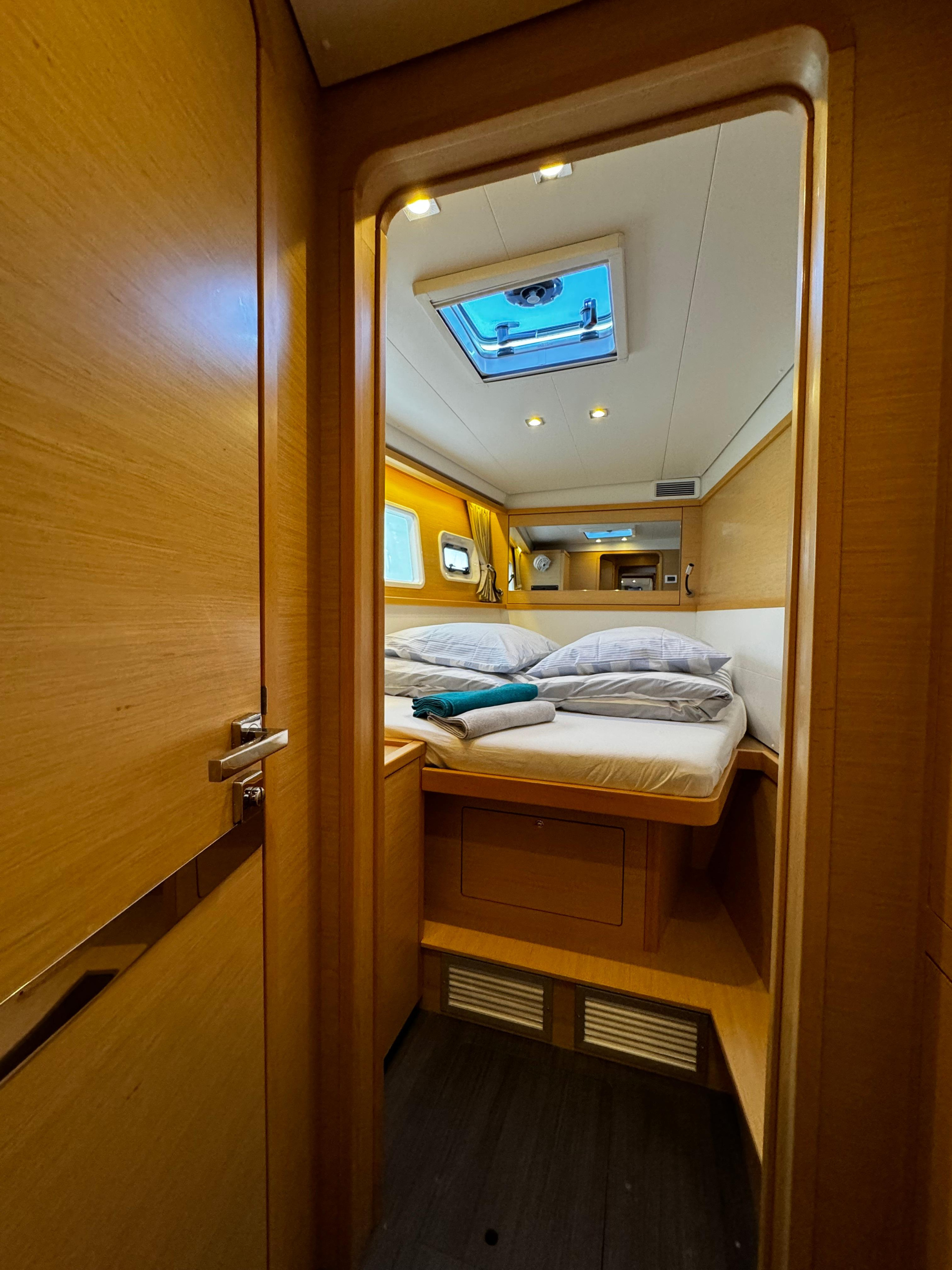 Lagoon 450 Fly — photo 32