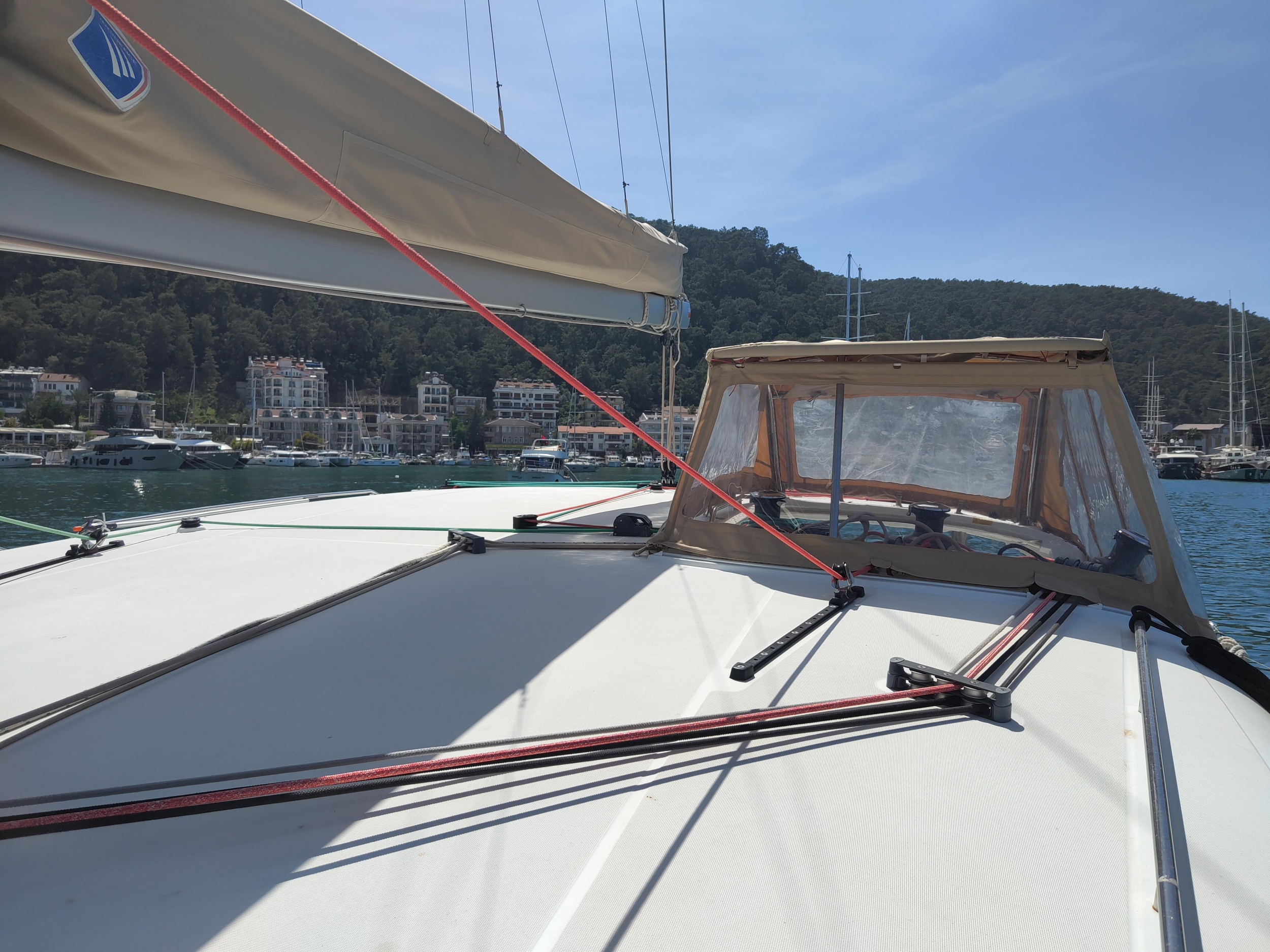 Lagoon 400 — photo 5