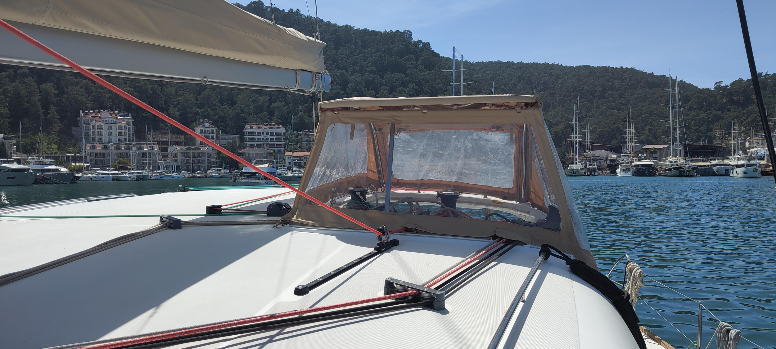 Lagoon 400 — photo 32