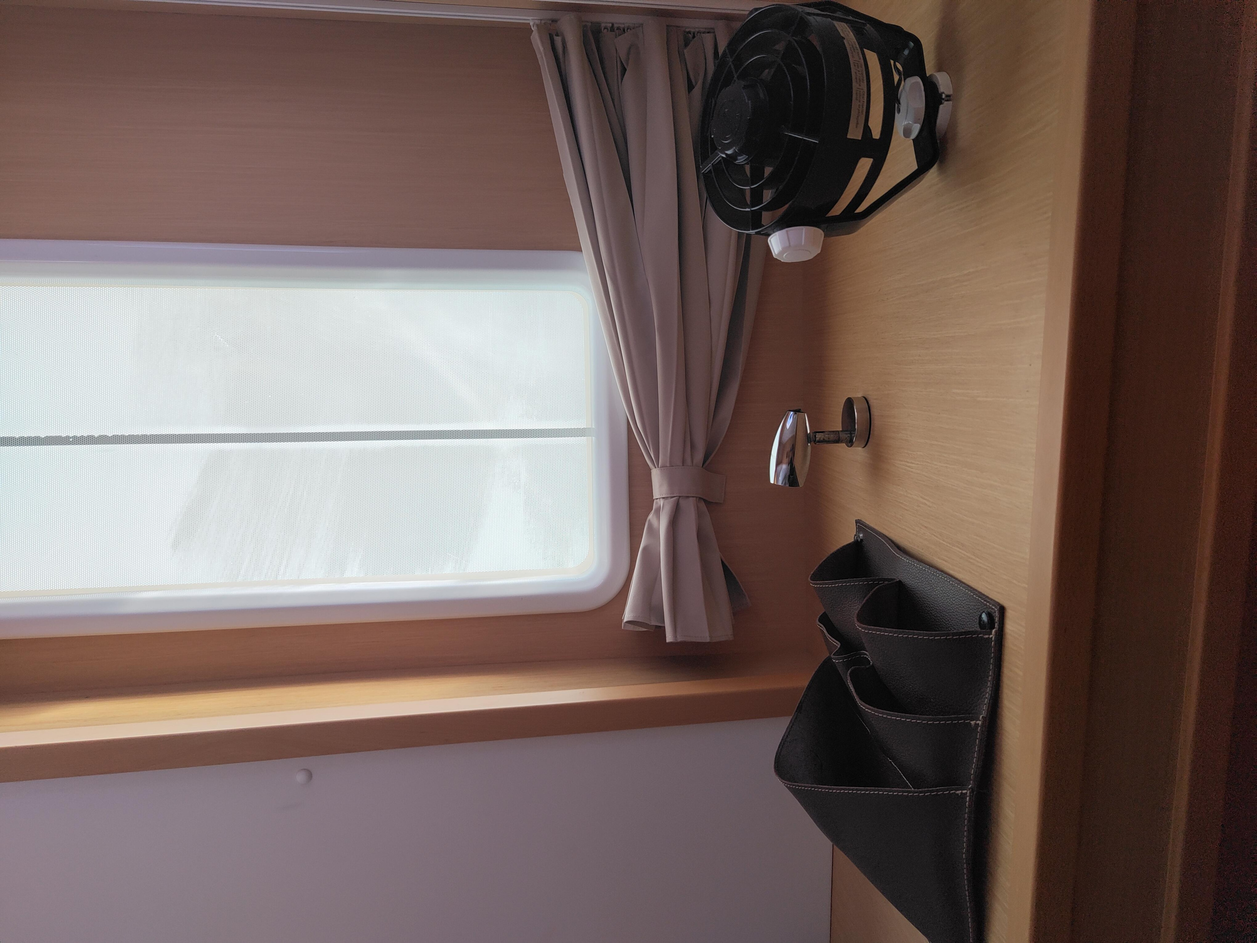 Lagoon 400 — photo 10
