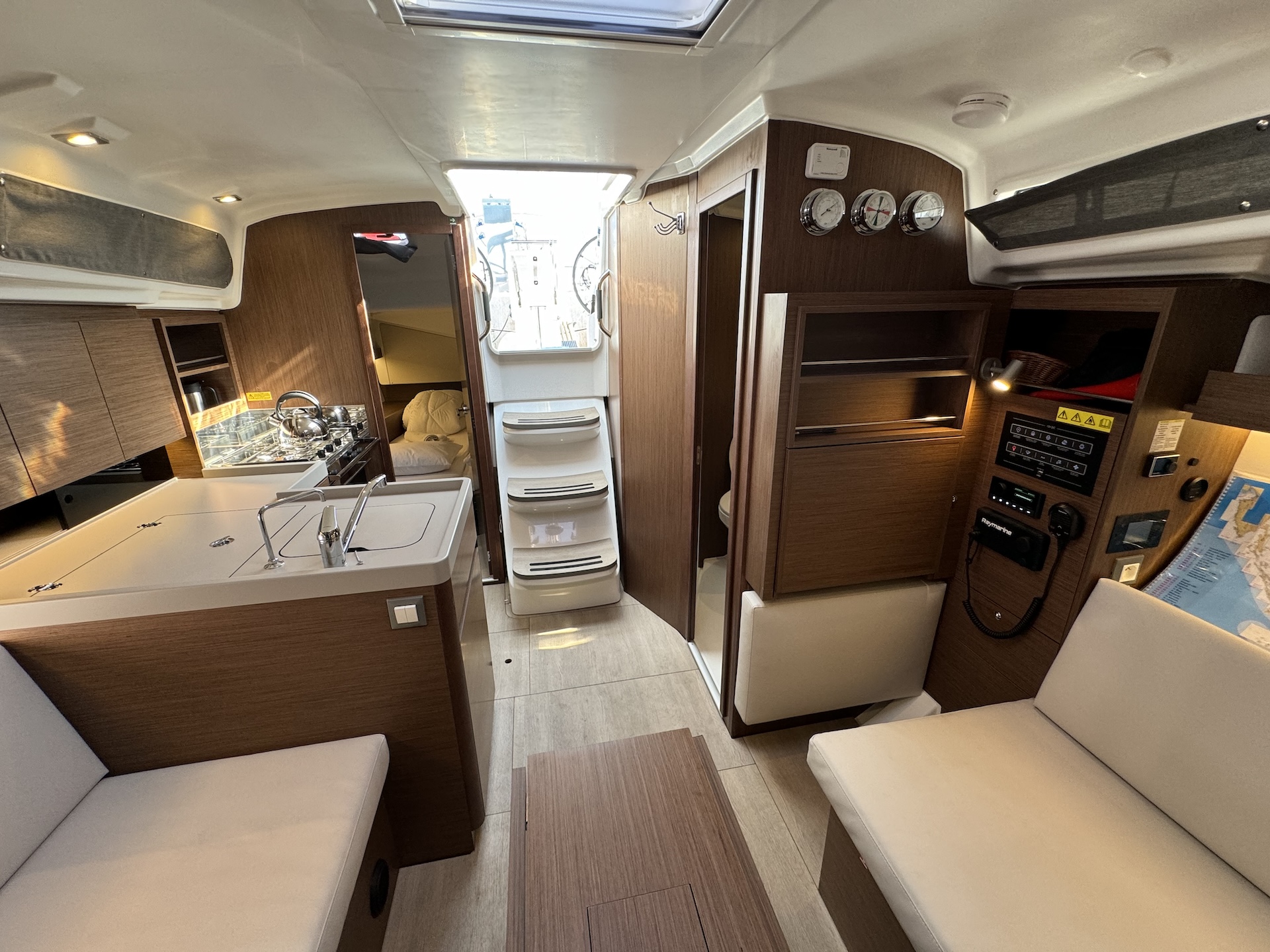 Oceanis 34.1 — photo 3
