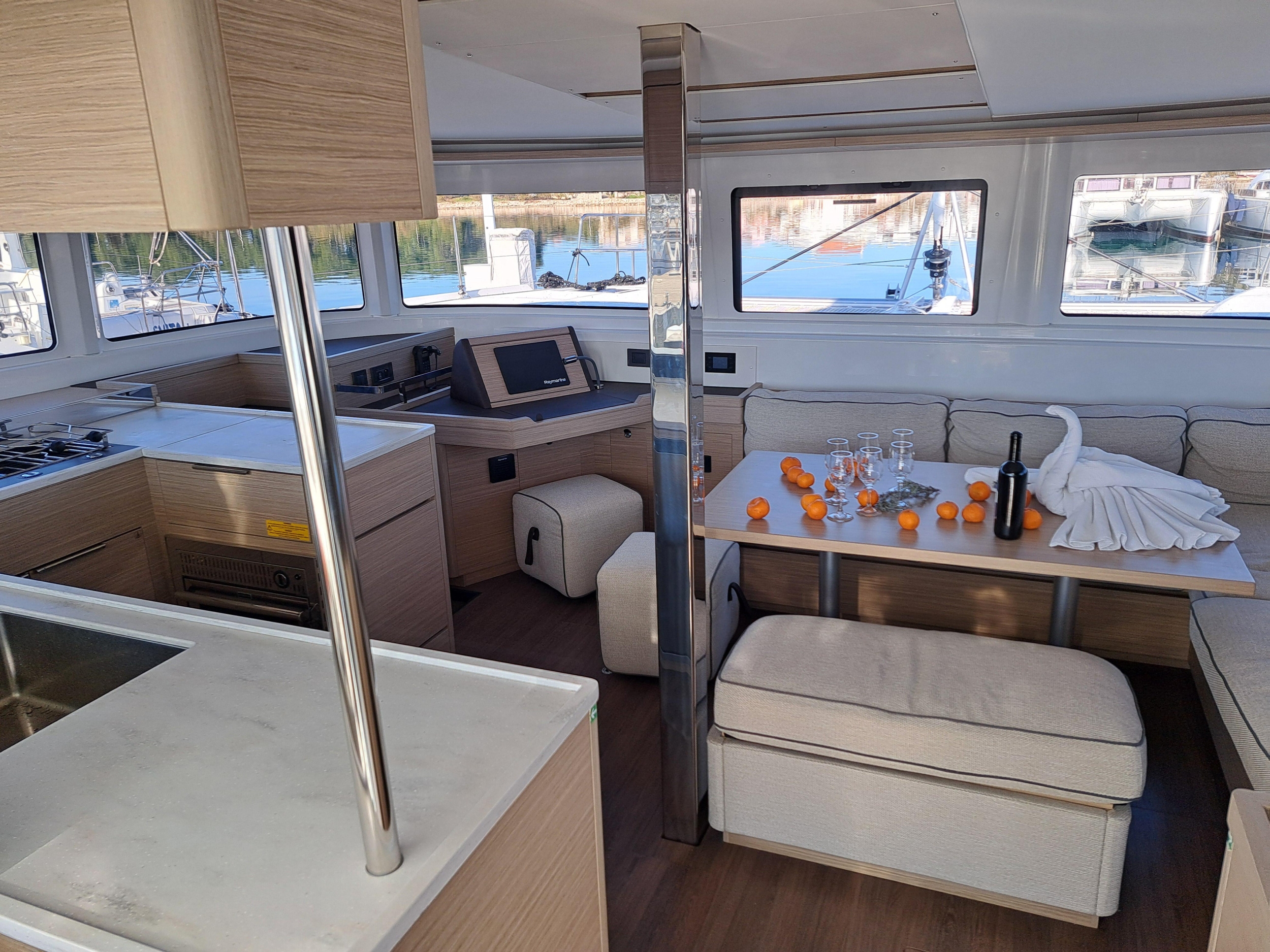 Lagoon 46 (Owner Version) — photo 13