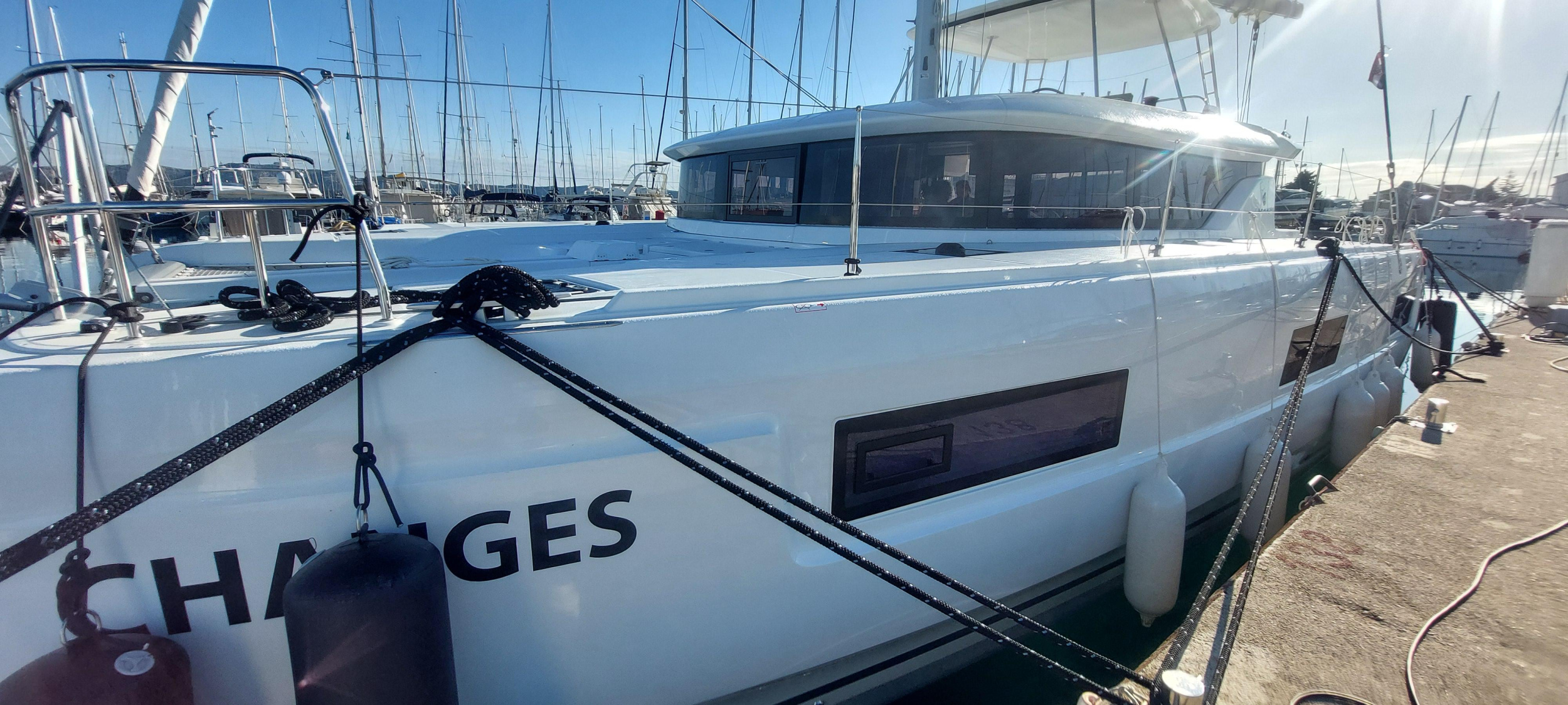 Lagoon 46 (Owner Version) — photo 2