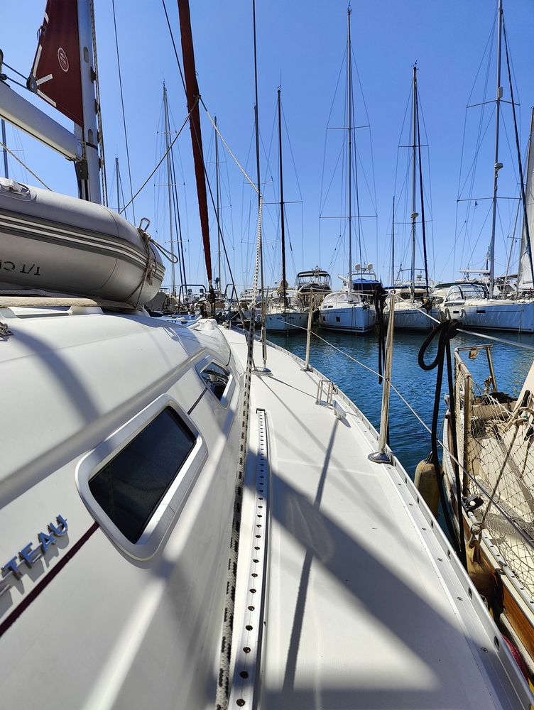 Oceanis 393 Clipper — photo 21