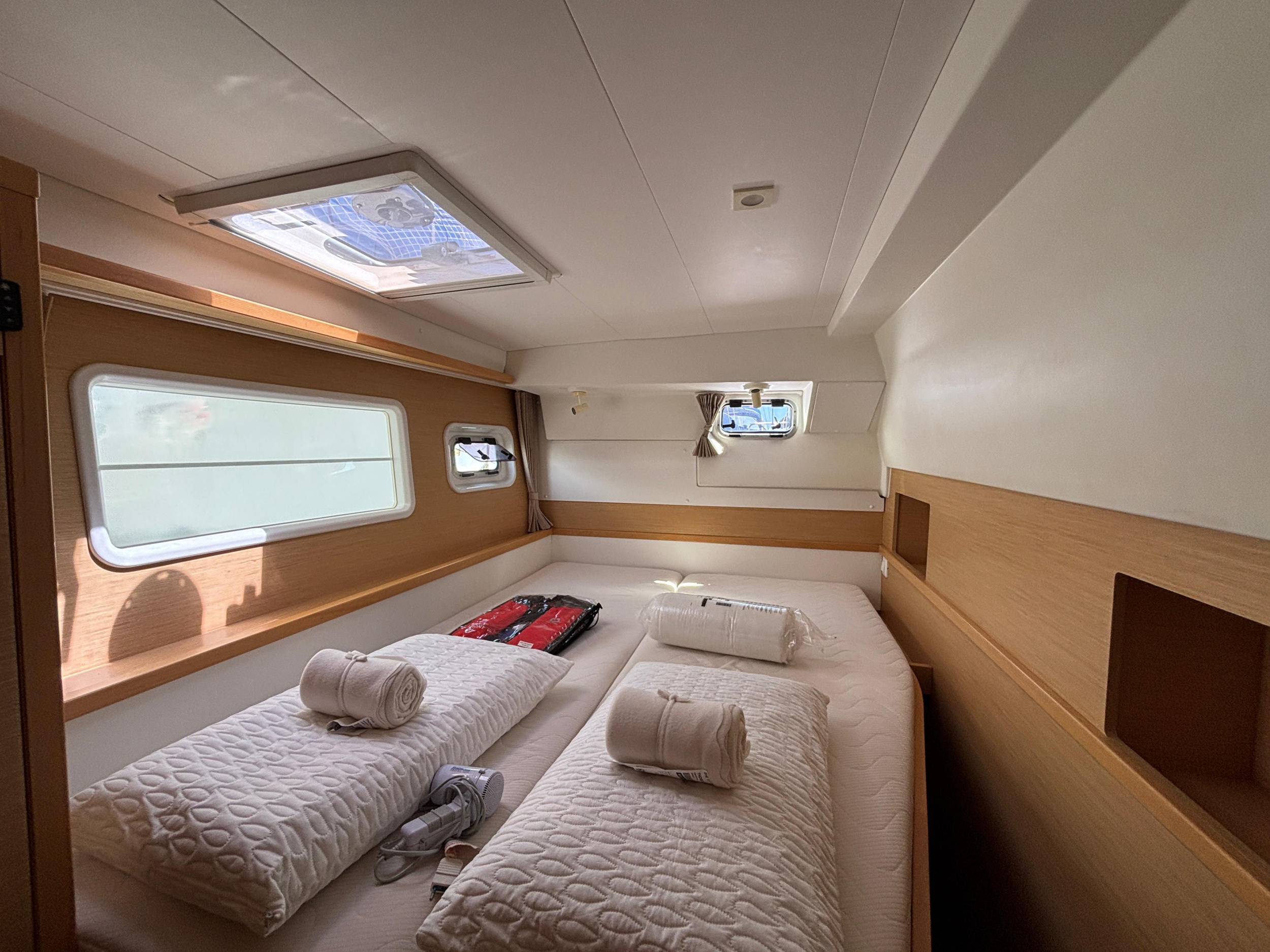 Lagoon 400 S2 — photo 14