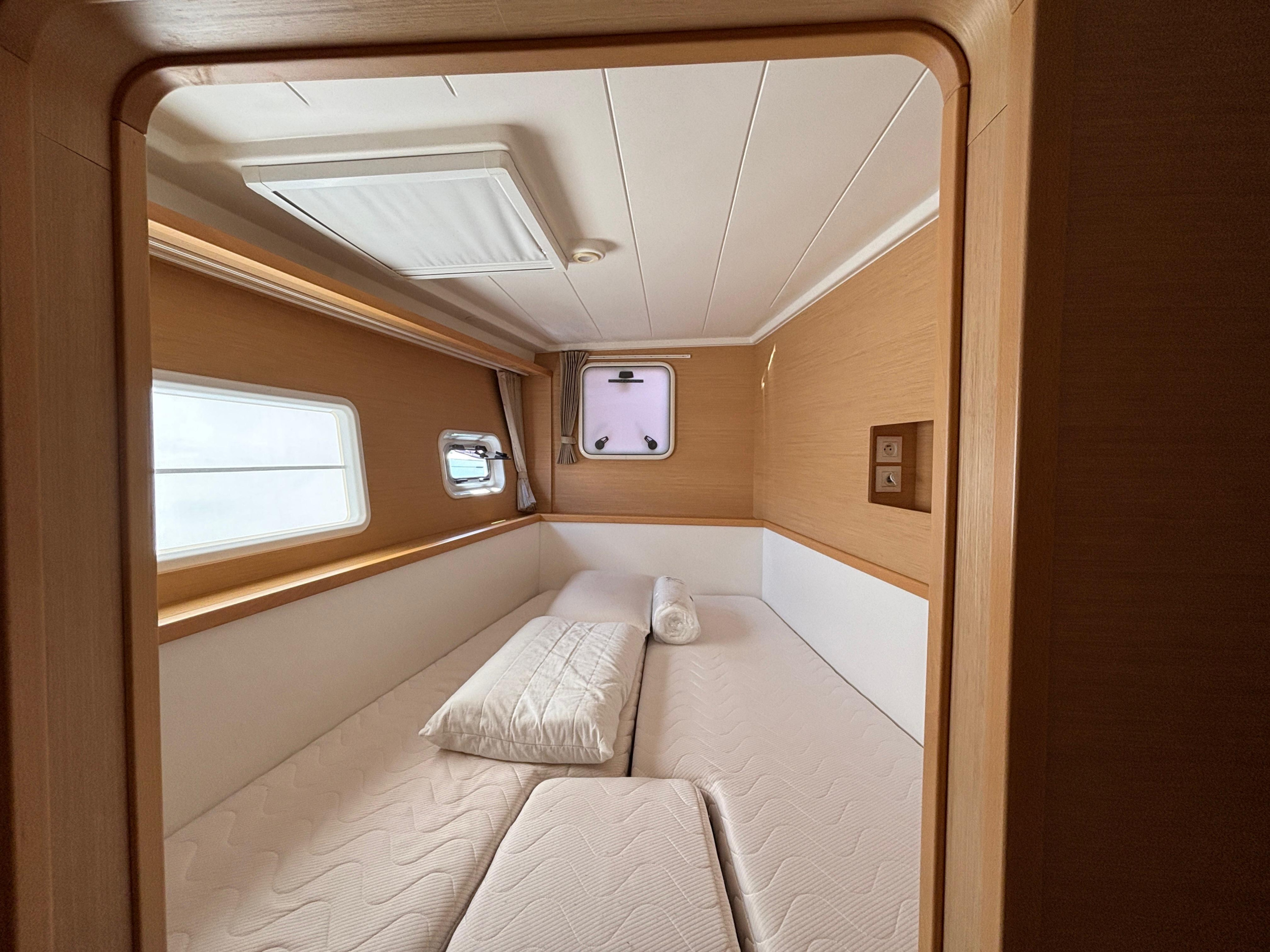 Lagoon 400 S2 — photo 19