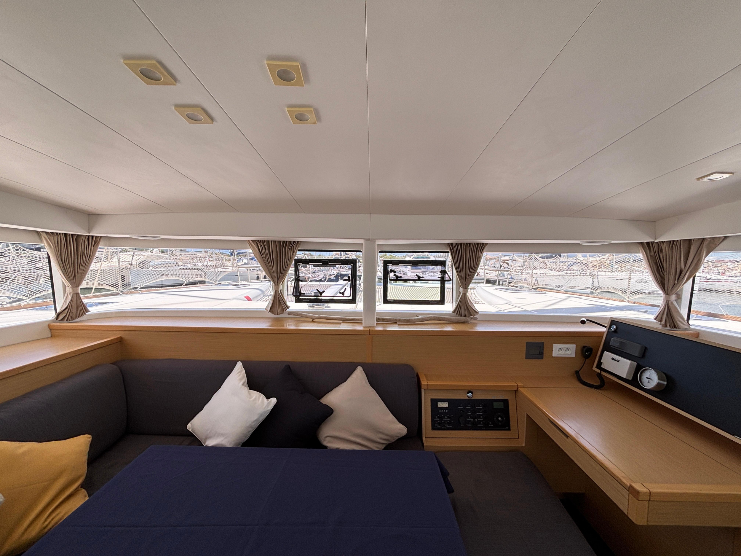 Lagoon 400 S2 — photo 18