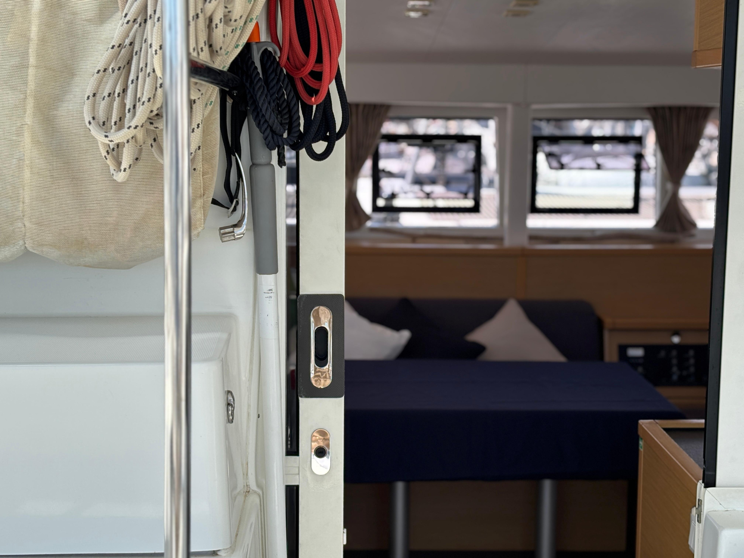Lagoon 400 S2 — photo 17