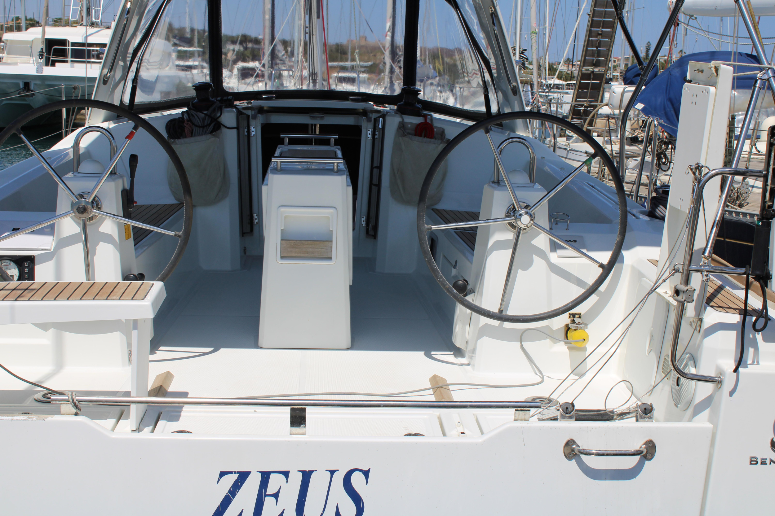 Oceanis 38.1 — photo 8