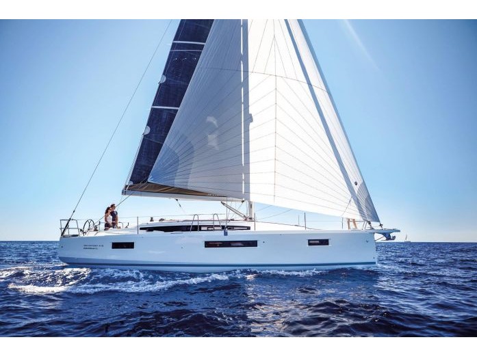 Sun Odyssey 410 — photo 1