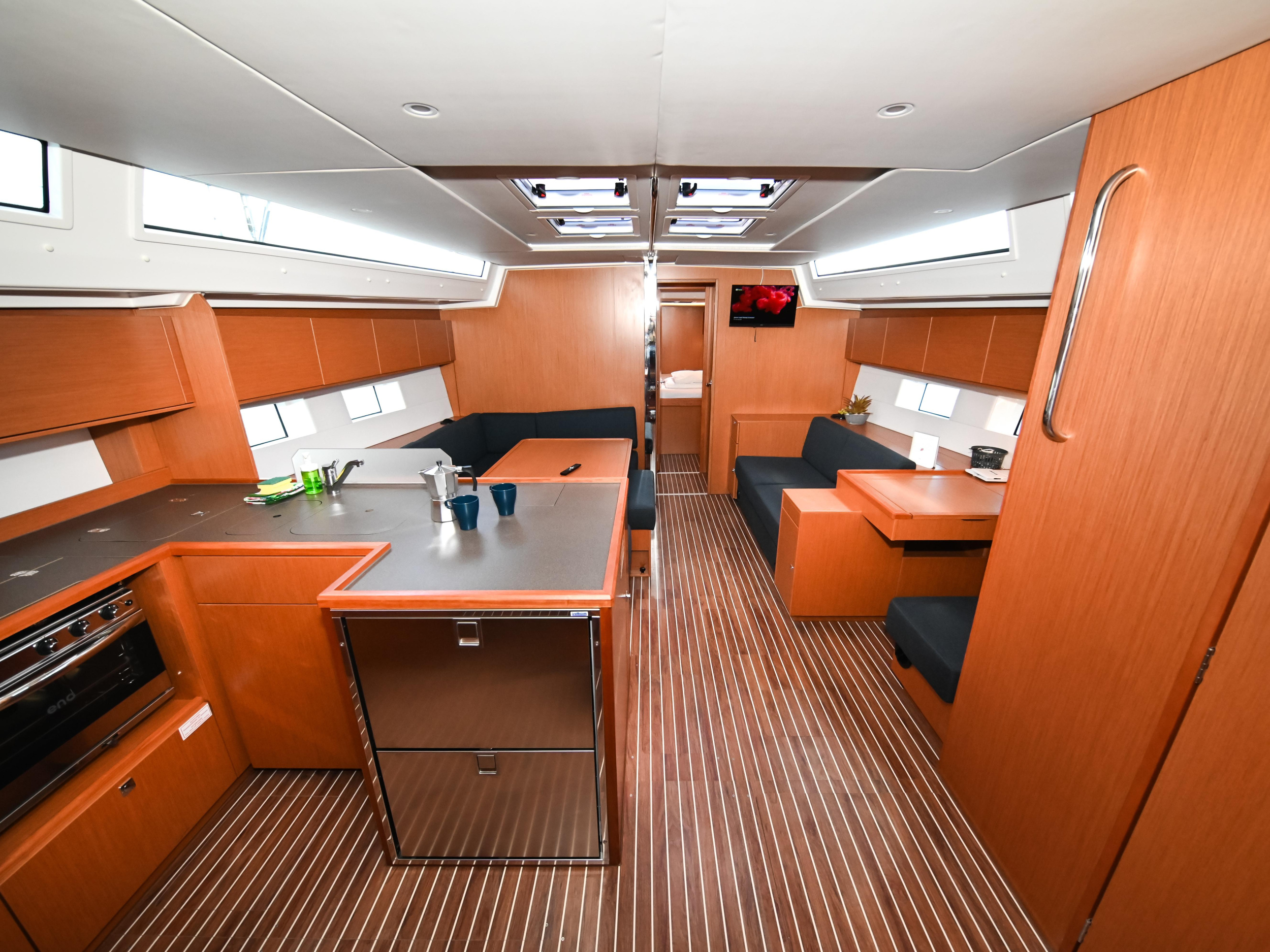 Bavaria C50 — photo 6