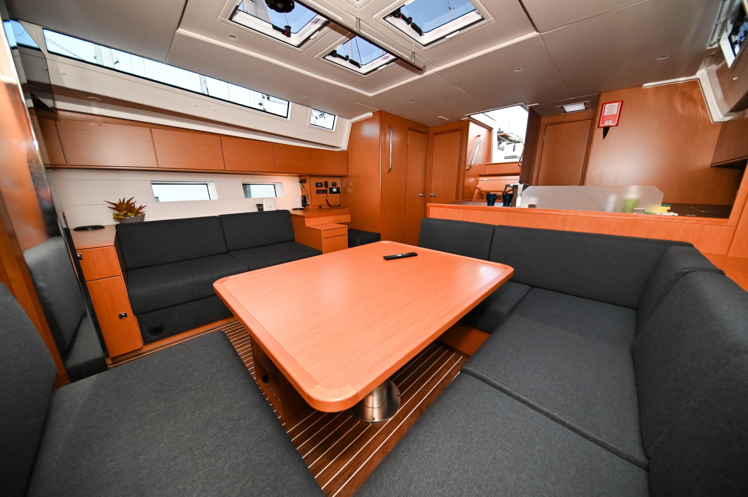 Bavaria C50 — photo 14