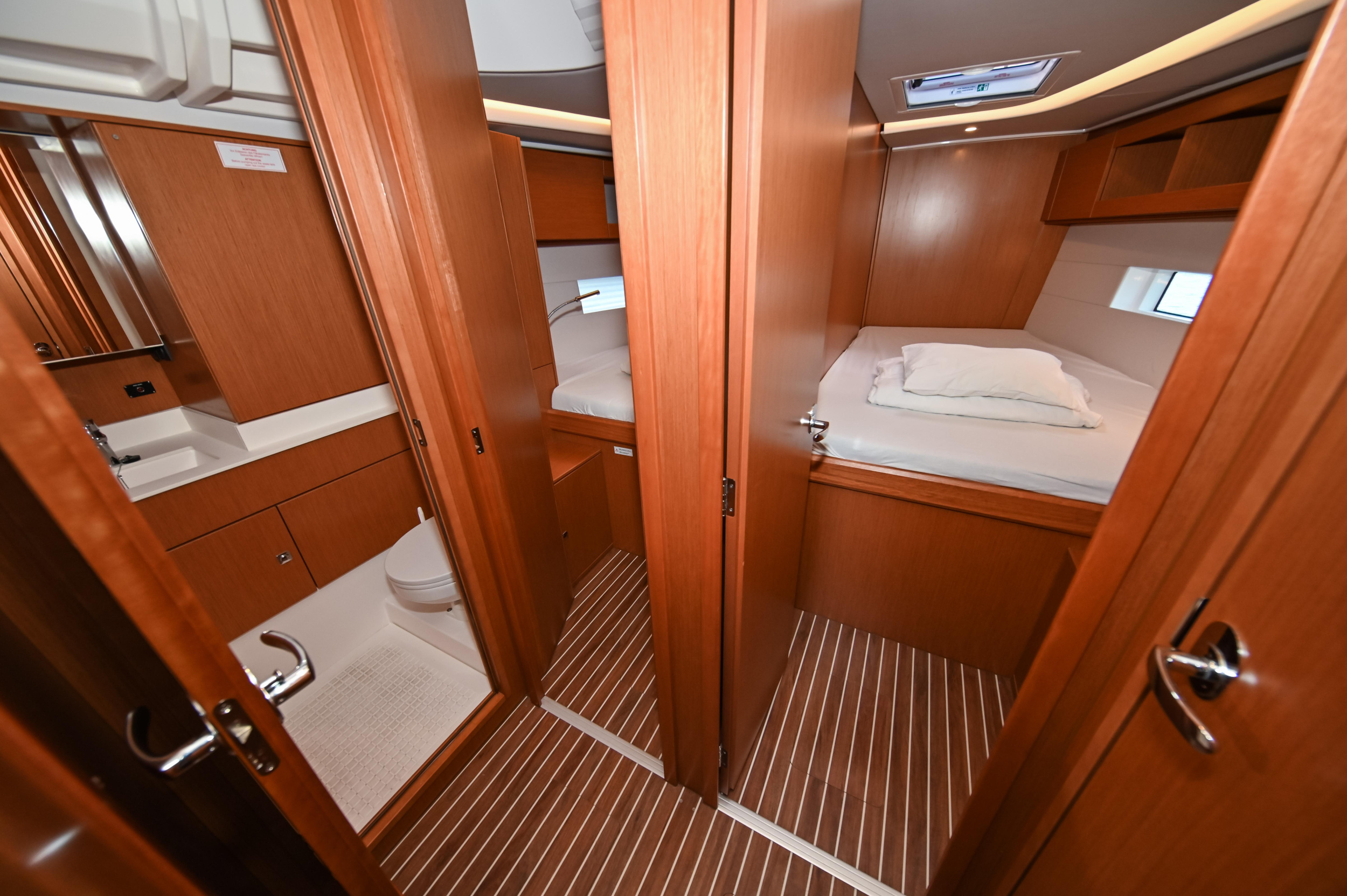 Bavaria C50 — photo 8