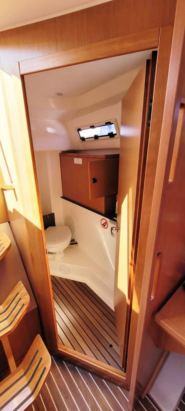 Bavaria 34 — photo 9