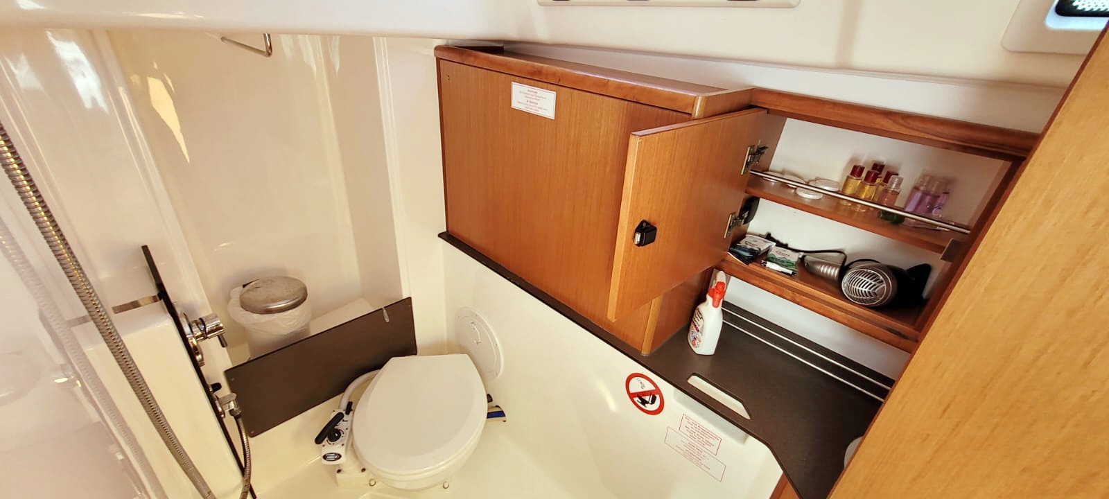 Bavaria 34 — photo 2