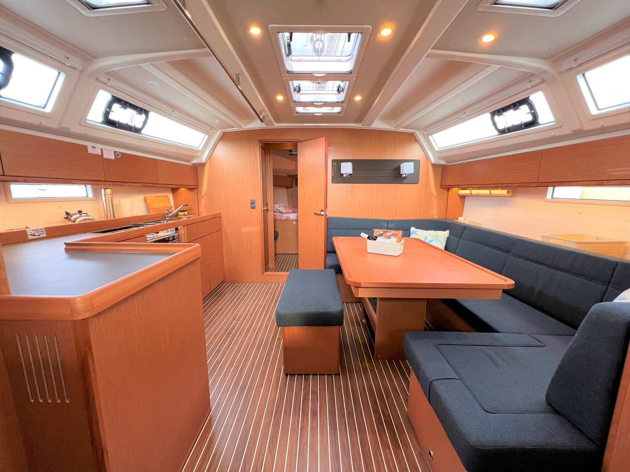 Bavaria 46 Cruiser — photo 7