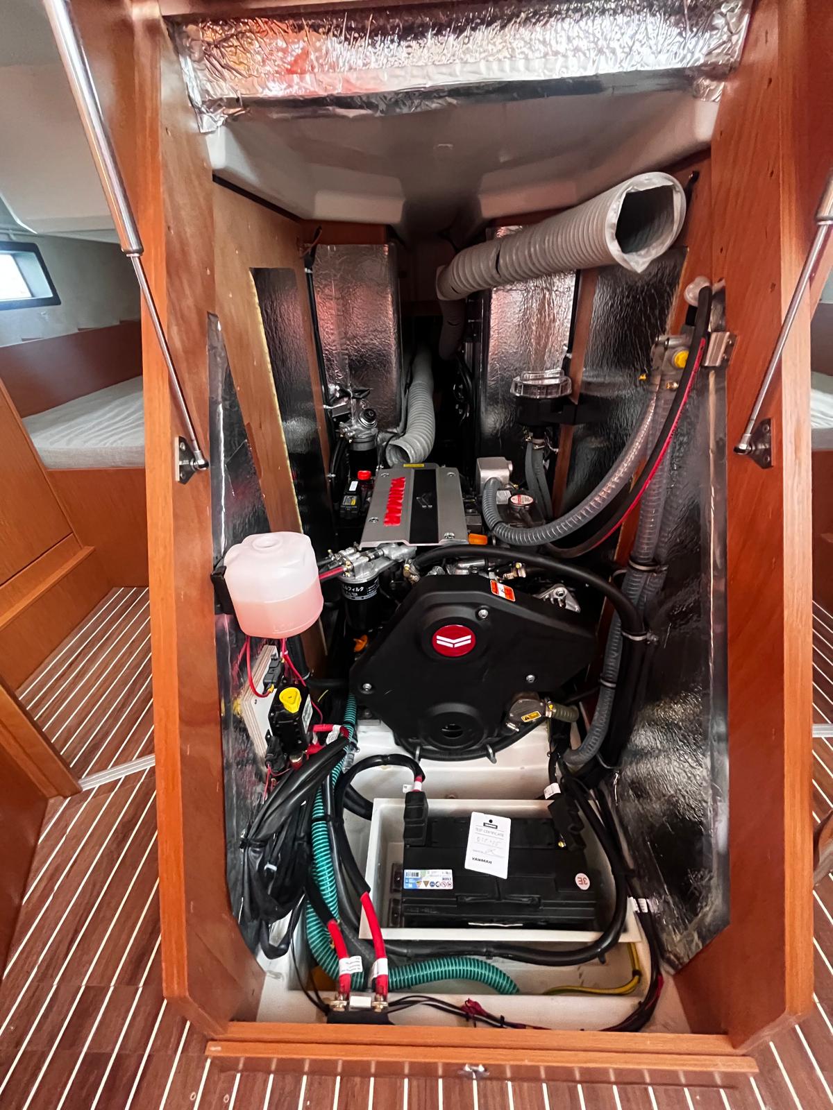 Bavaria C 38 — photo 17