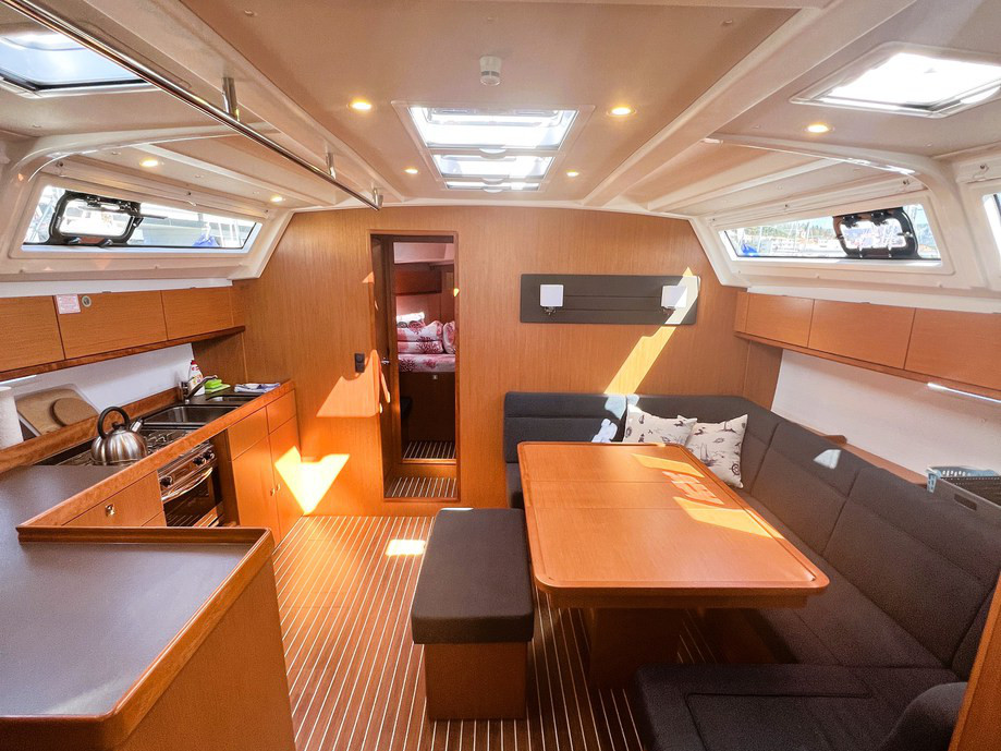 Bavaria 46 Cruiser — photo 16