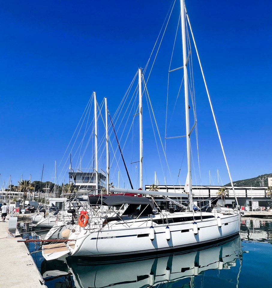 Bavaria 46 Cruiser — photo 19