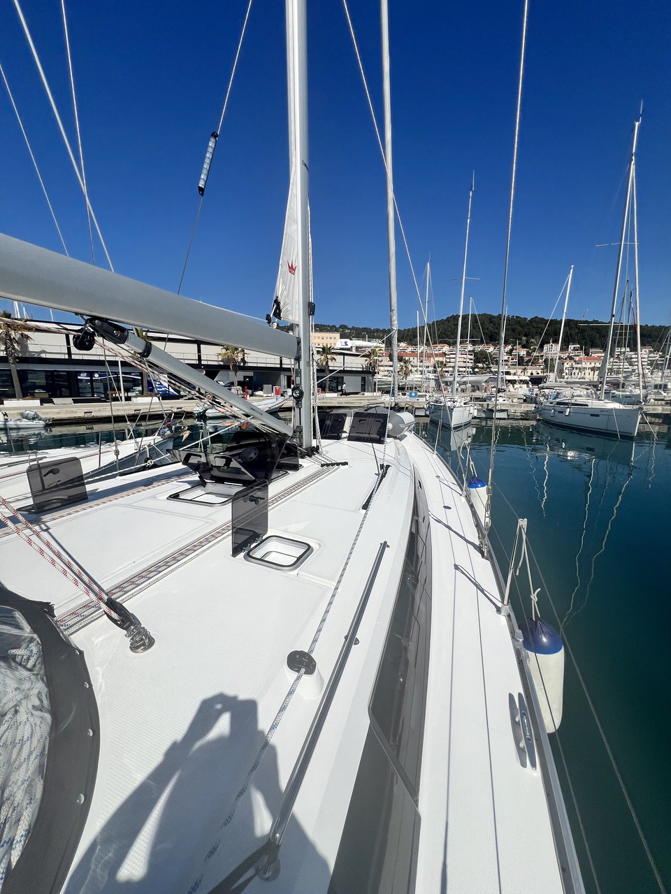 Bavaria 46 Cruiser — photo 10