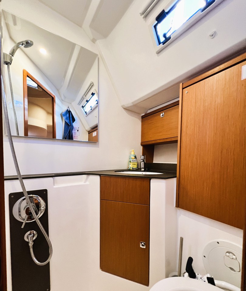 Bavaria 46 Cruiser — photo 22