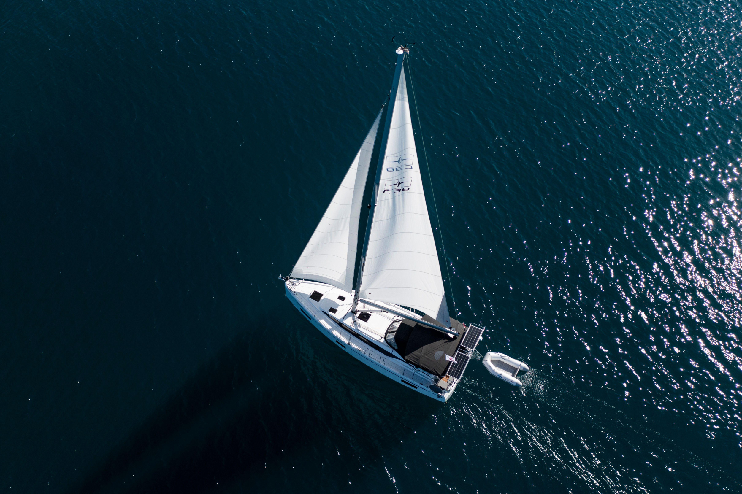 Bavaria C38 — photo 6