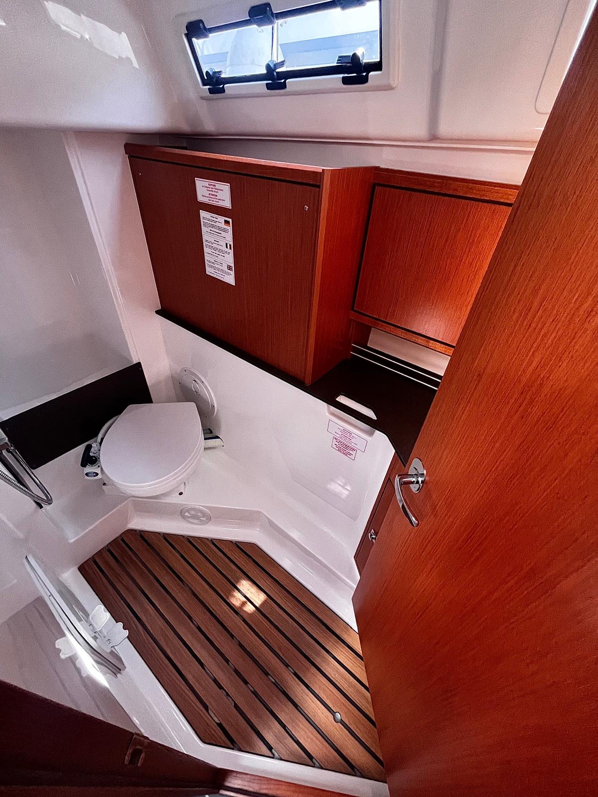 Bavaria Cruiser 34 — photo 4
