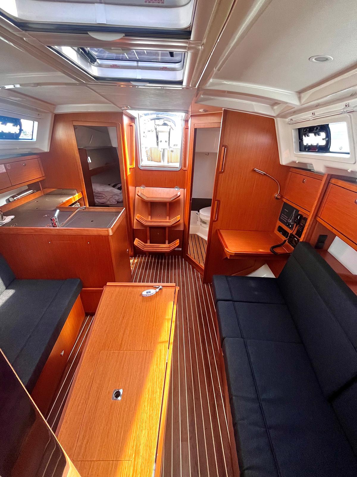 Bavaria Cruiser 34 — photo 9