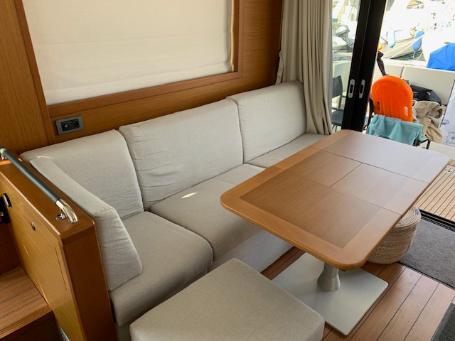 Swift Trawler 47 — photo 9