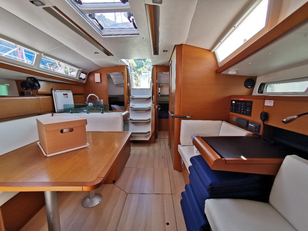 Sun Odyssey 419 — photo 7