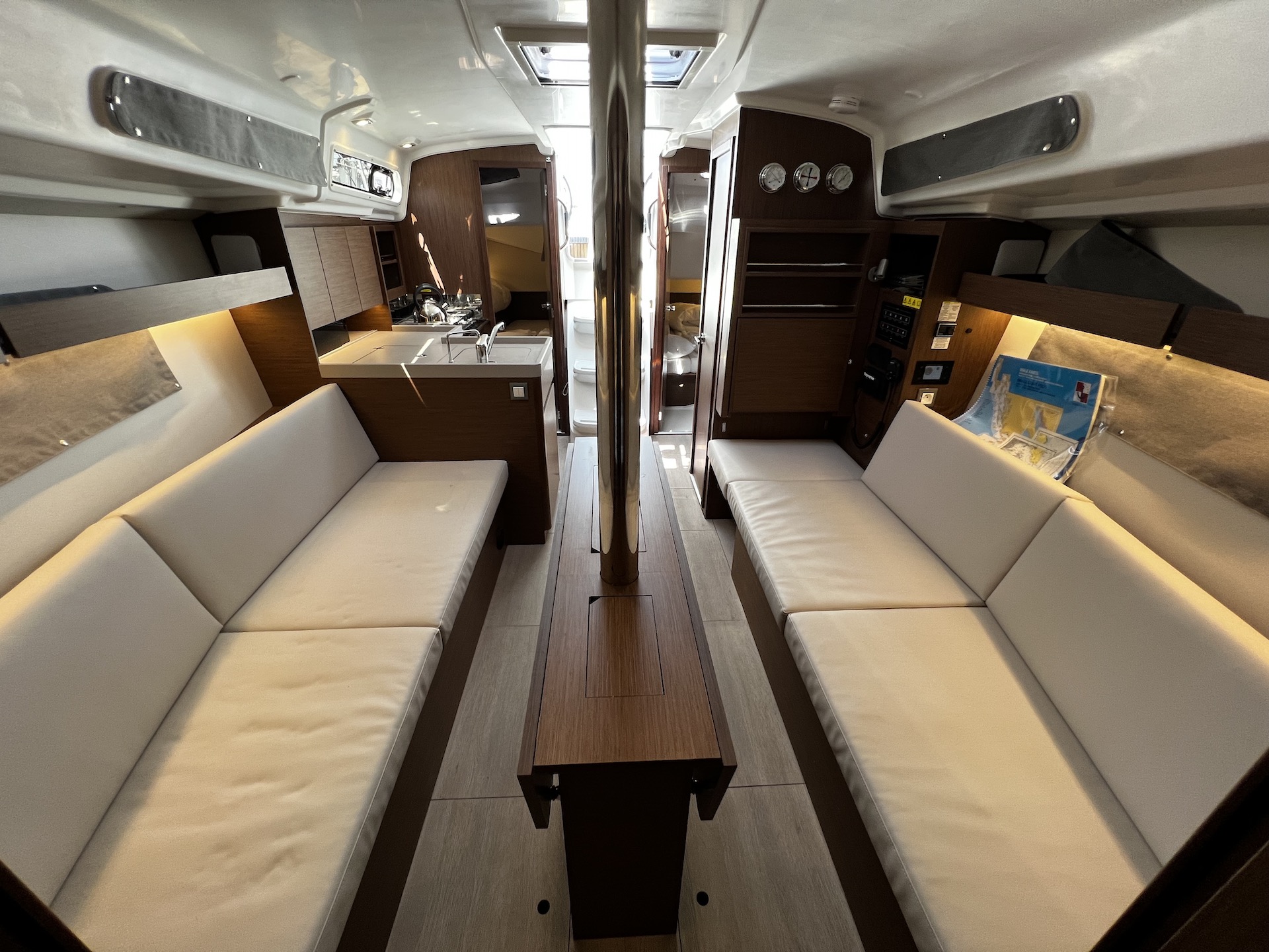 Oceanis 34.1 — photo 3