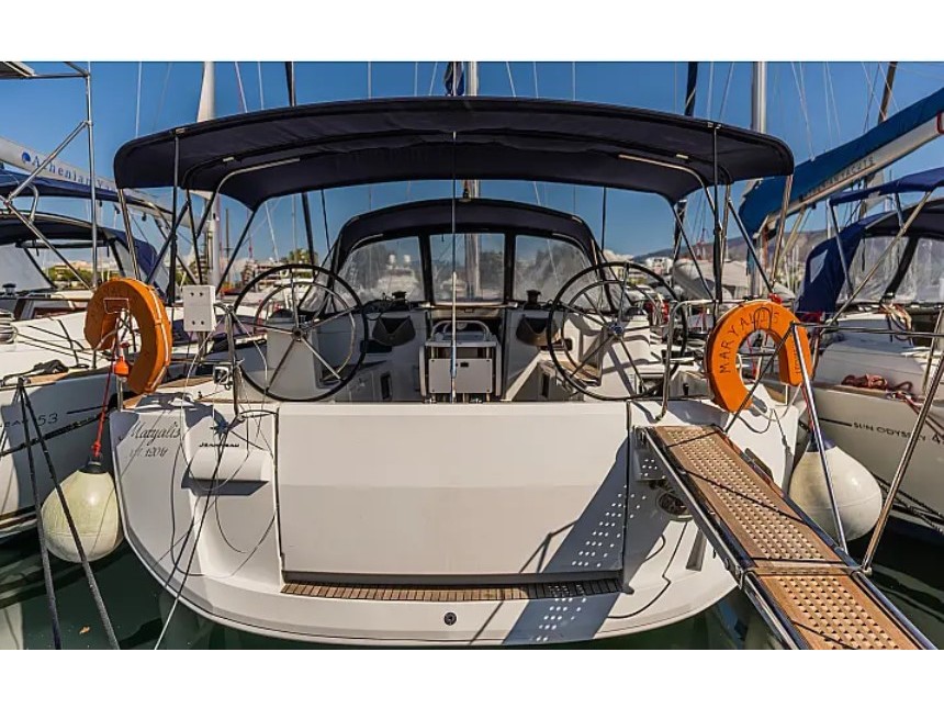 Sun Odyssey 519 (4cab) — photo 1