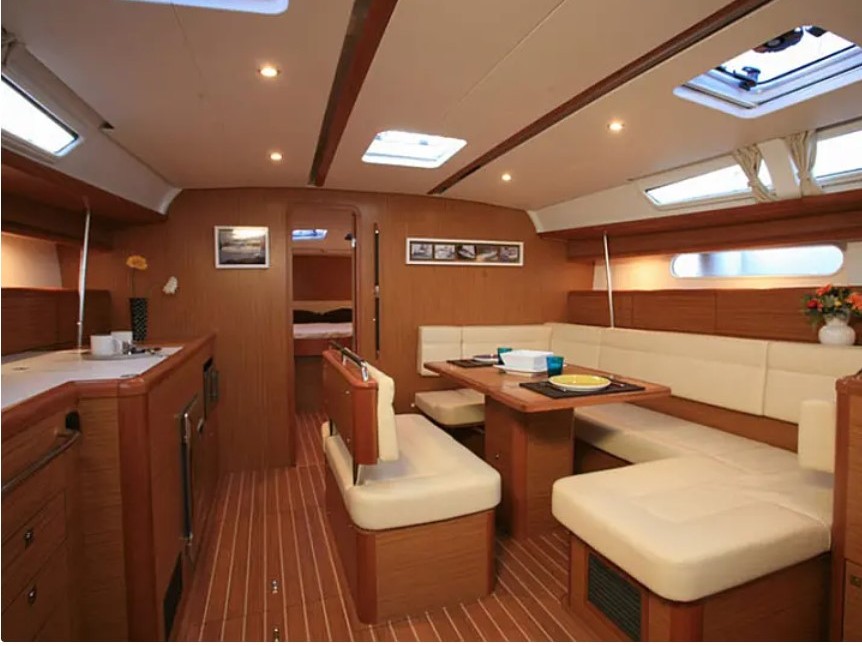 Sun Odyssey 49i — photo 3