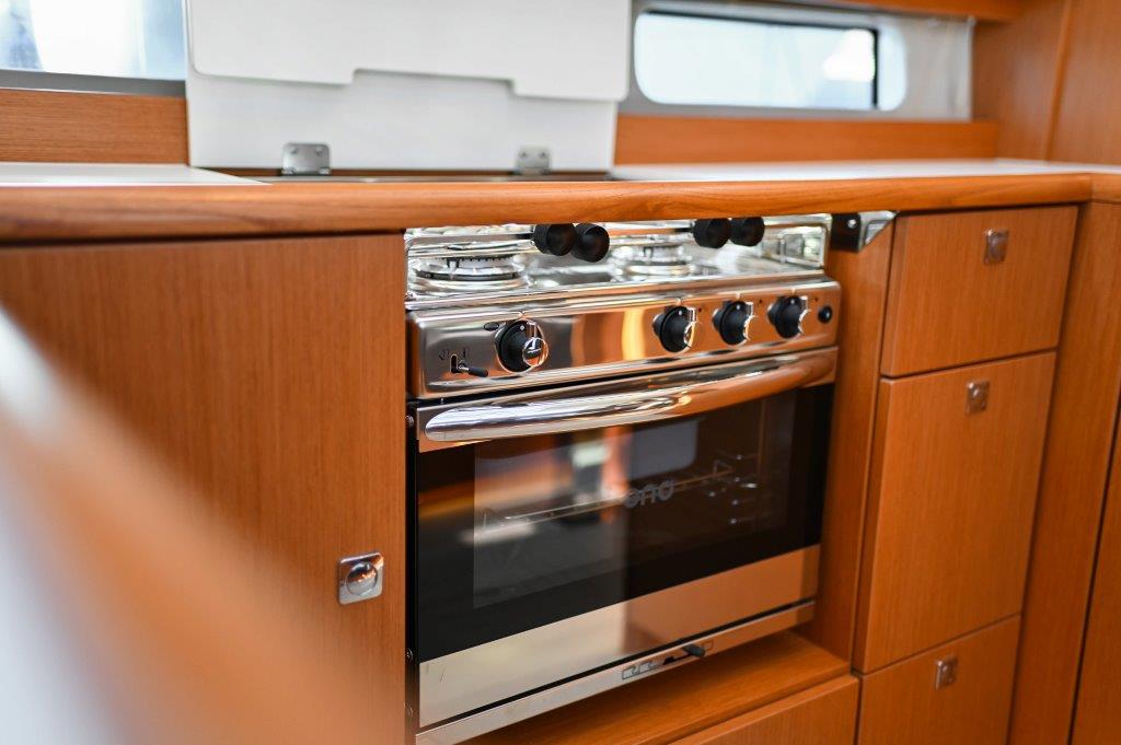 Bavaria C46 — photo 115