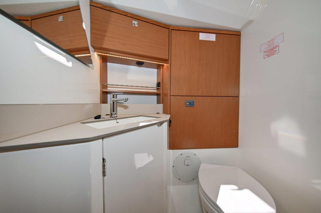 Bavaria C46 — photo 89