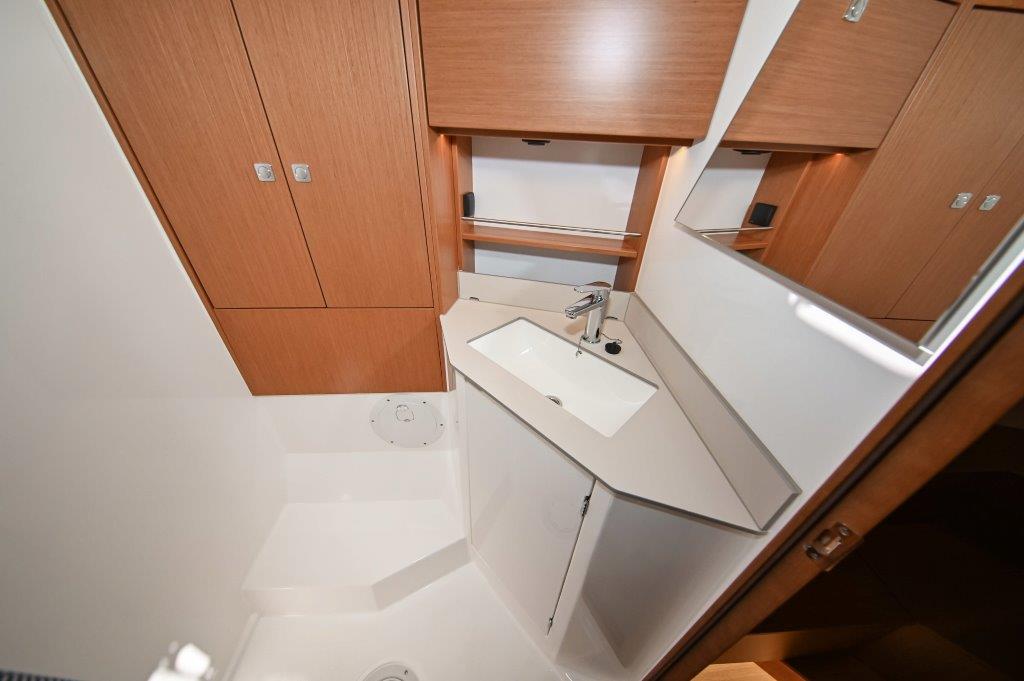 Bavaria C46 — photo 112