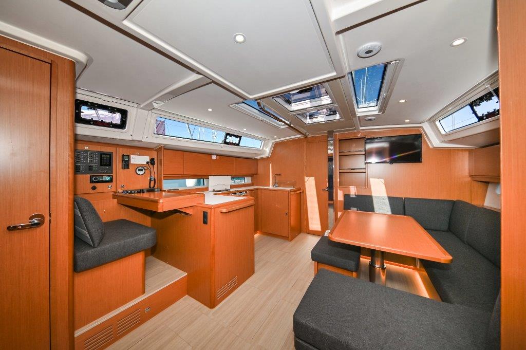 Bavaria C46 — photo 110