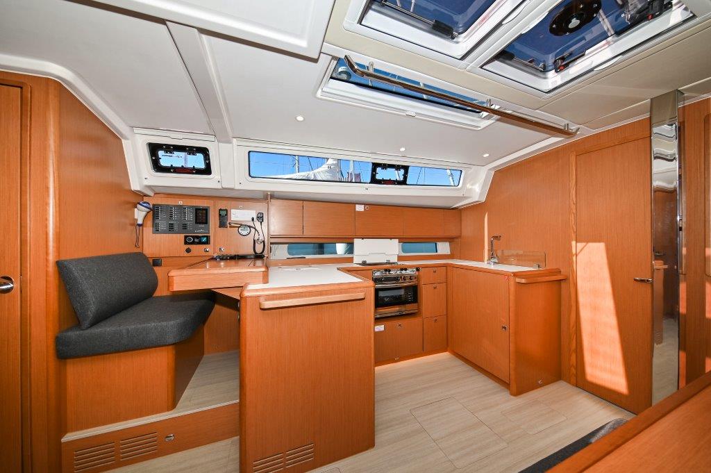 Bavaria C46 — photo 94