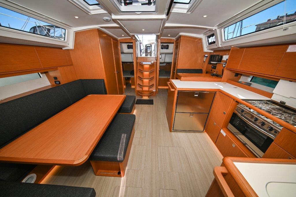 Bavaria C46 — photo 27
