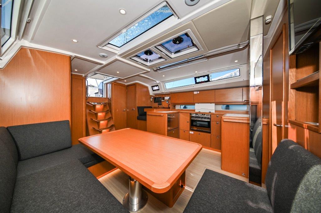 Bavaria C46 — photo 7