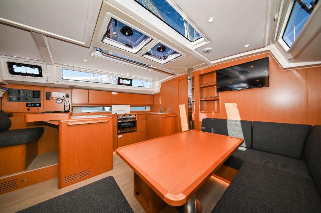 Bavaria C46 — photo 106