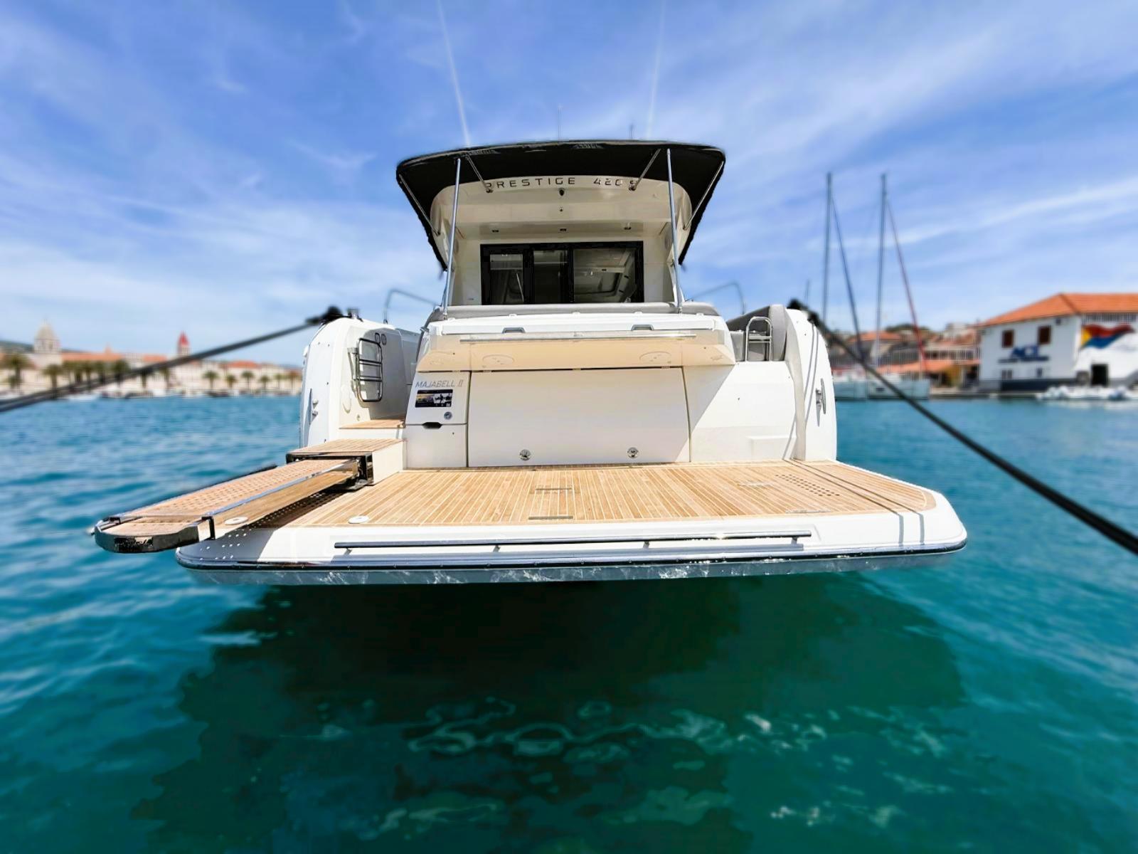 Prestige 420 S — photo 16