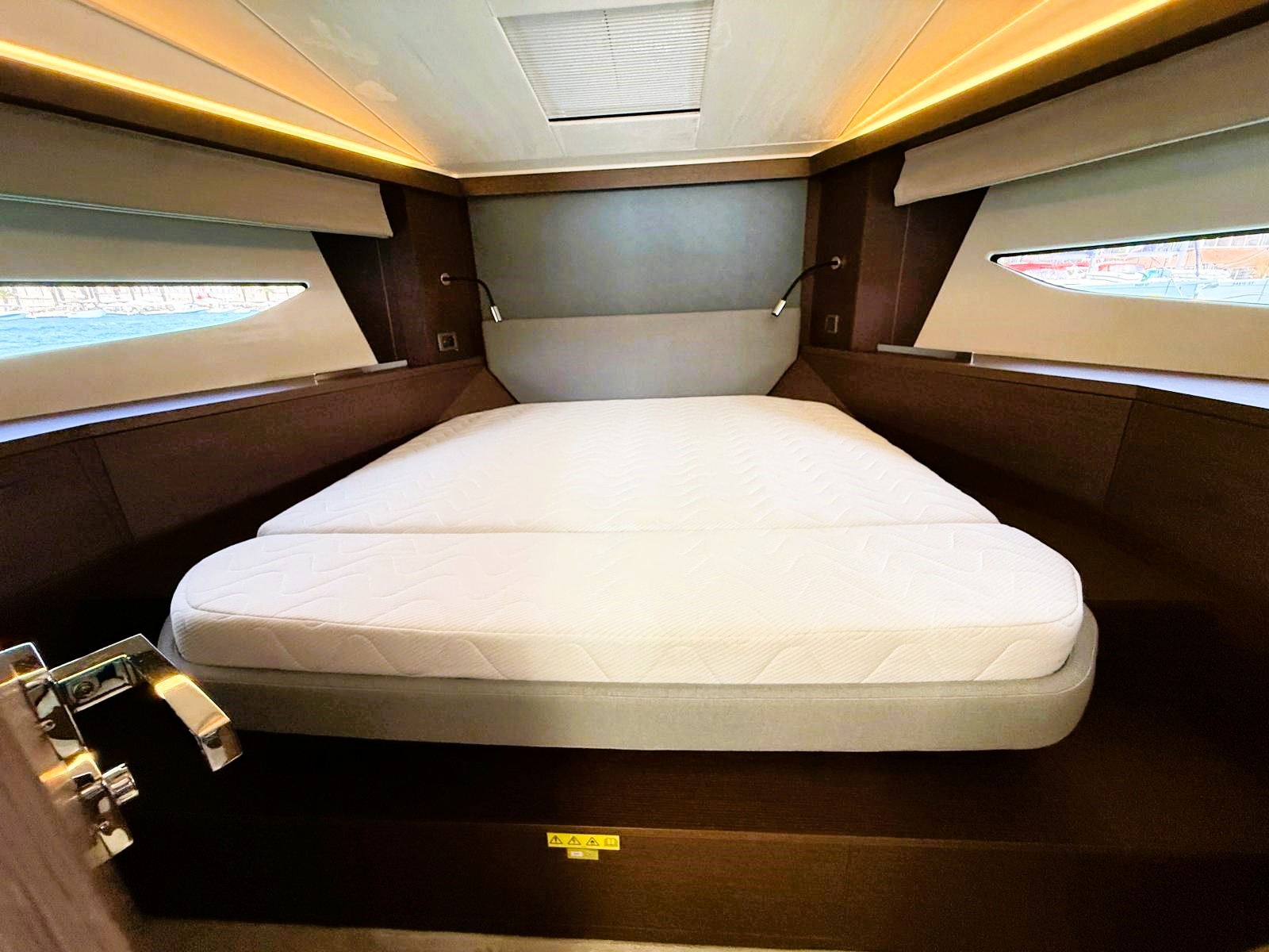 Prestige 420 S — photo 29