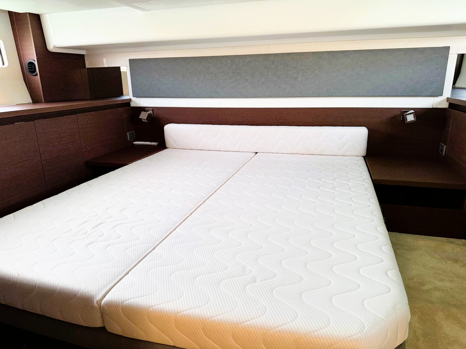 Prestige 420 S — photo 37