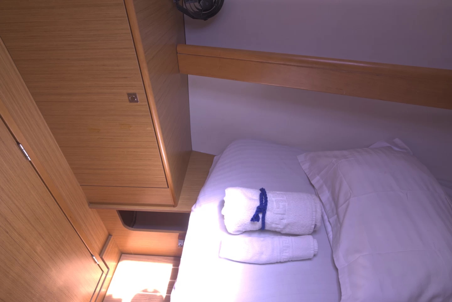 Sun Odyssey 36i — photo 17