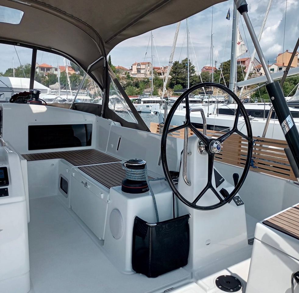 Sun Odyssey 490 — photo 5