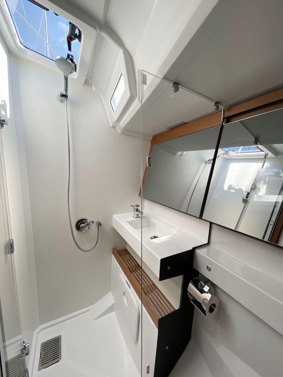 Sun Odyssey 440 — photo 5